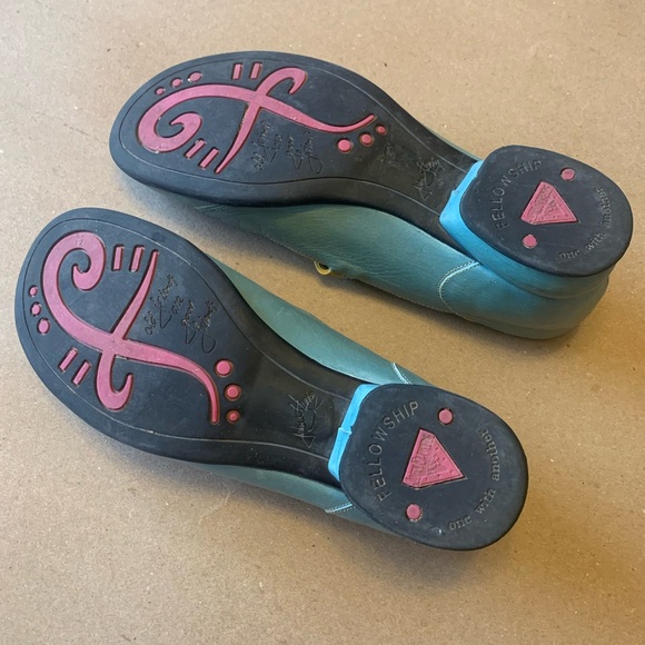 John Fluevog Sandra Fellowship in Turquoise & Yellow - Mary Janes - Size 9 - Picture 10 of 14